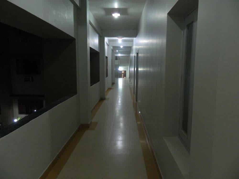 Пури: Hotel New Rockbay