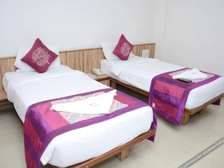 Пимпри-Чинчвад: Hotel Saptaruchi