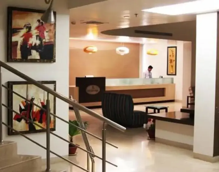 Дибругарх: Hotel Natraj