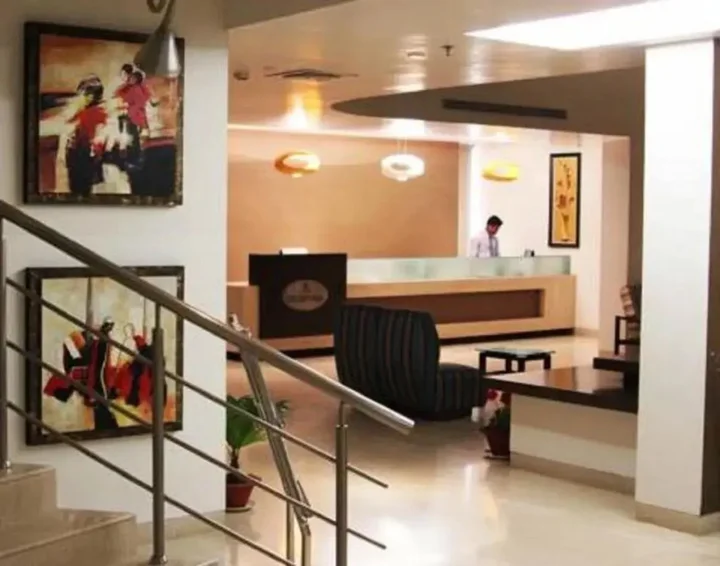 Дибругарх: Hotel Natraj