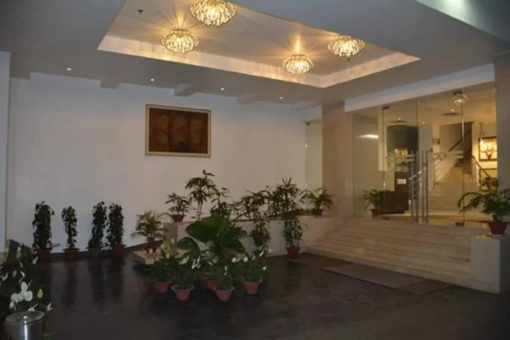 Дибругарх: Hotel Natraj