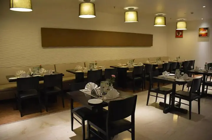Дибругарх: Hotel Natraj