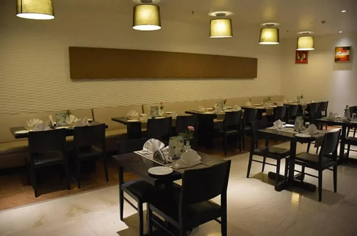 Дибругарх: Hotel Natraj
