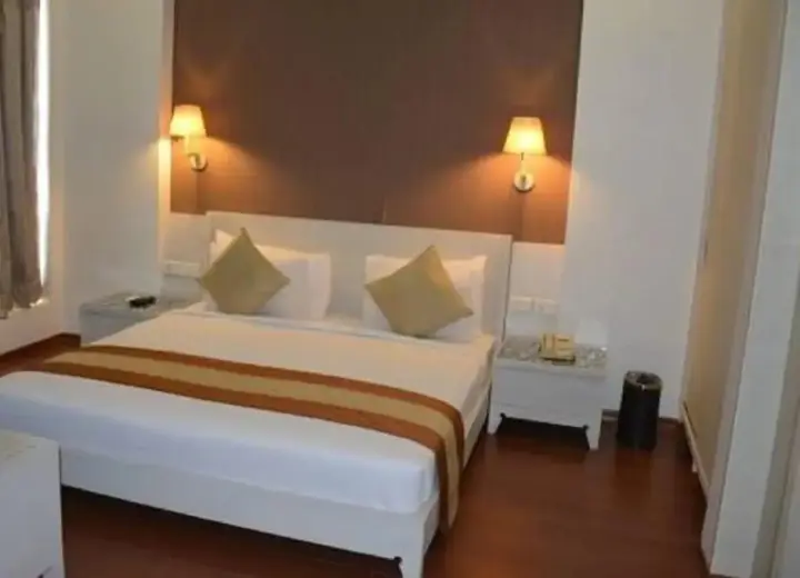 Дибругарх: Hotel Natraj