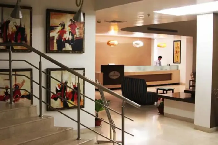 Дибругарх: Hotel Natraj