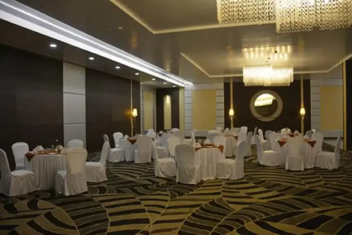 Дибругарх: Hotel Natraj