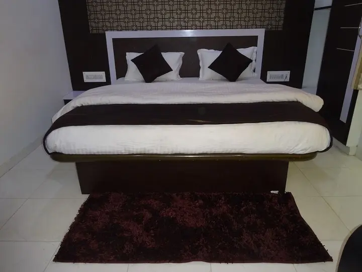 Гандхинагар: Hotel Yatri