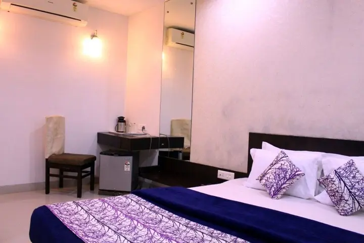 Райпур: Hotel Aarya Inn