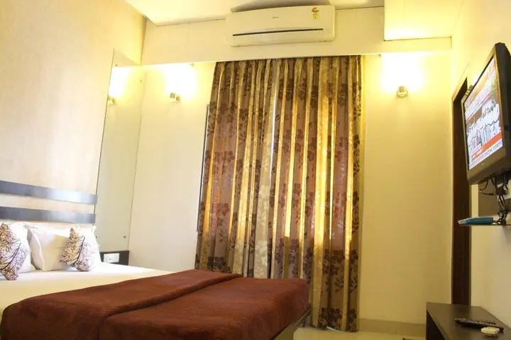 Райпур: Hotel Aarya Inn