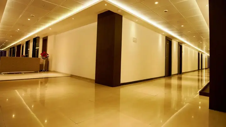 Ширди: Hotel Golden View