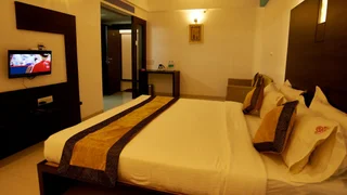 Ширди: Hotel Golden View