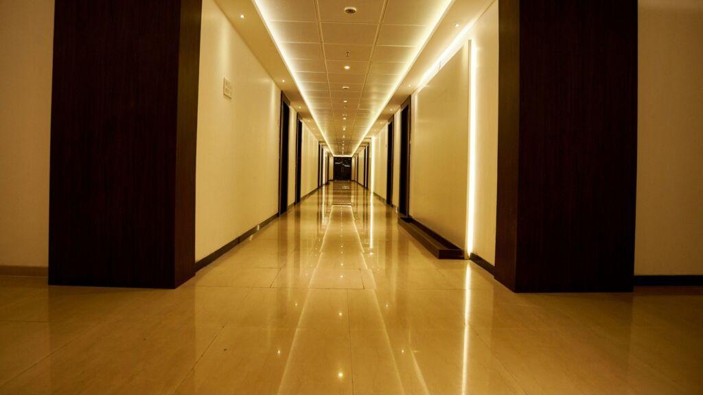 Ширди: Hotel Golden View