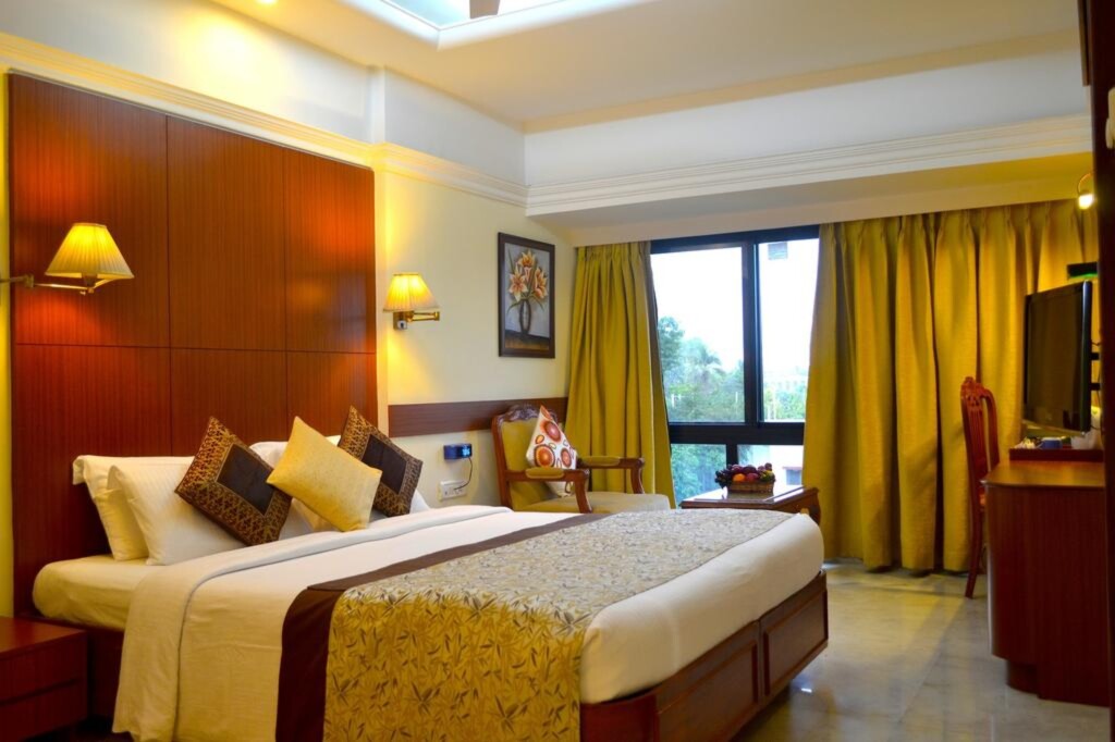 Club Emerald — фото 1