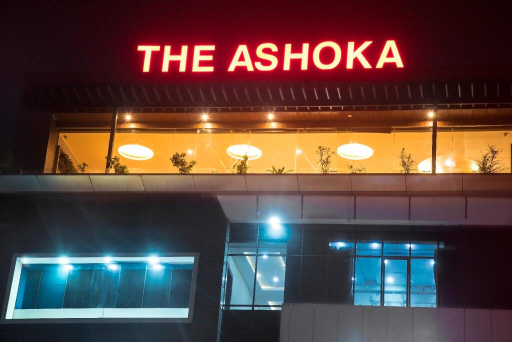 Индаур: The Ashoka Hotel