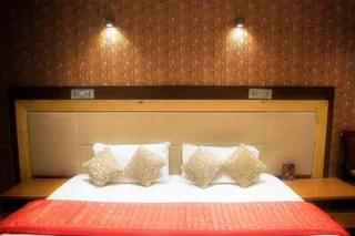 Индаур: The Ashoka Hotel