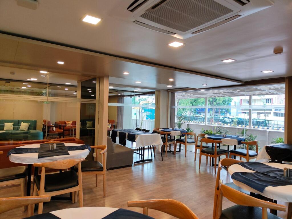 Ахмедабад: Kanak Beacon Hotel Ashram Road Ahmedabad