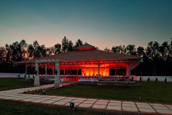 Chikkajala: Fiestaa Resort n Events Venue