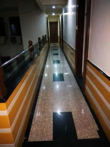 Сурат: Hotel Comfort