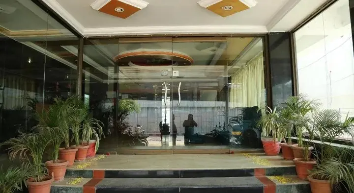 Веллор: Sri Srinivasar Residency
