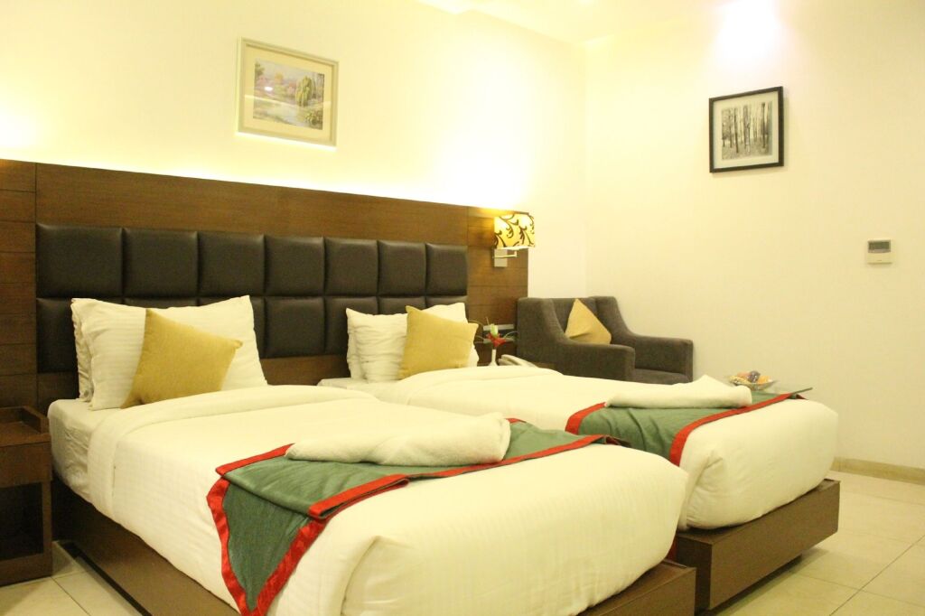 Ченнаи: NK Grand Park Hotel