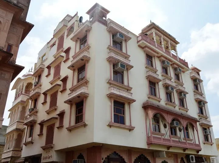 Джайпур: Hotel Gulab Garh