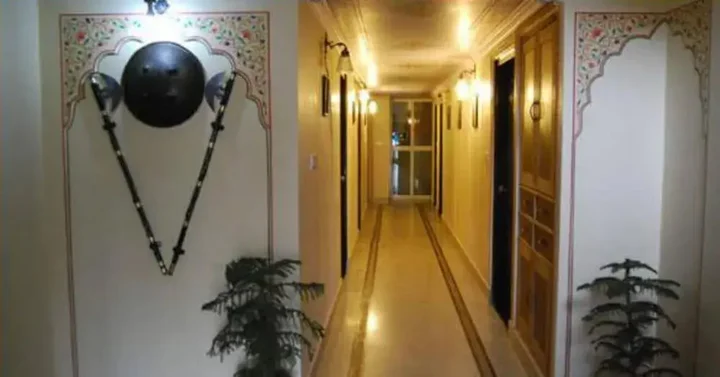 Джайпур: Hotel Gulab Garh