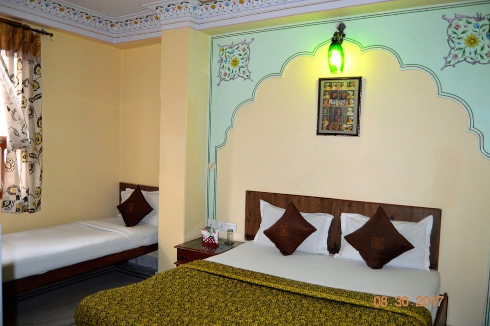 Джайпур: Hotel Gulab Garh