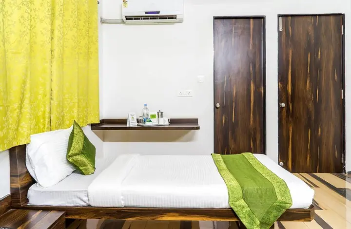 Нашик: OYO 9738 Hotel House Khas Suites