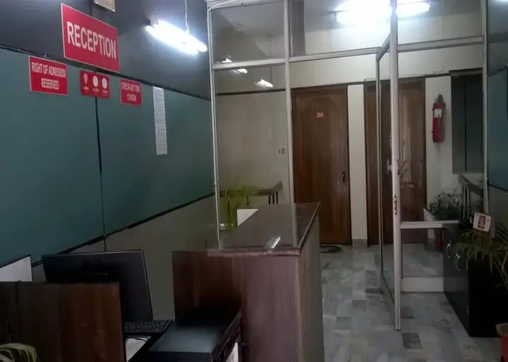Дехрадун: OYO 4828 Osho Resorts Deluxe
