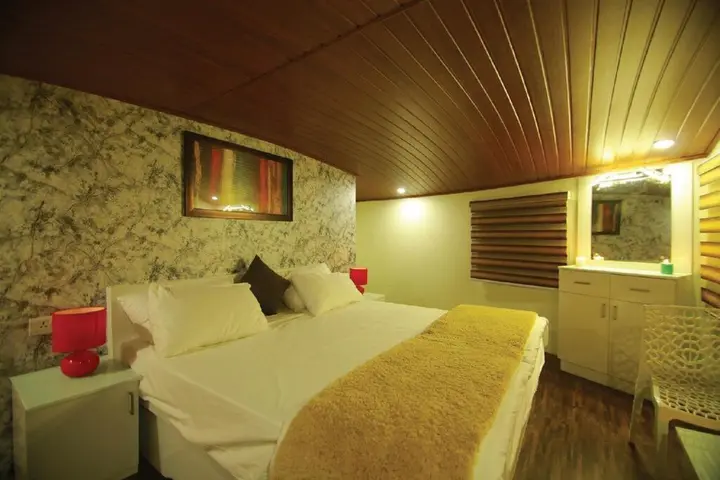 Аллеппи: Indiavacationz Houseboats