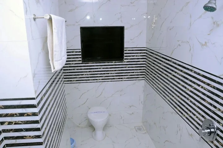 Сомнатх: Hotel Surbhi