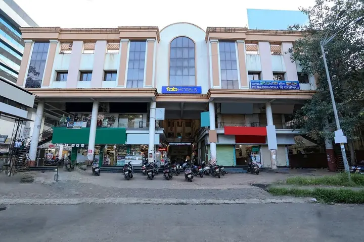 Нашик: Fabhotel de Rajanigandha