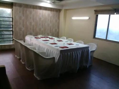 Ахмедабад: Hotel Kalinga Lake View