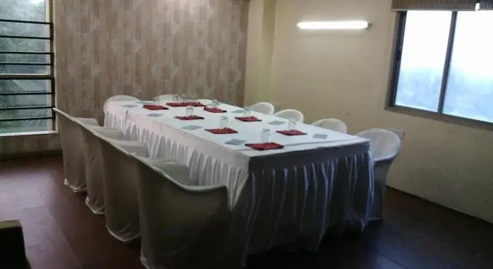 Ахмедабад: Hotel Kalinga Lake View