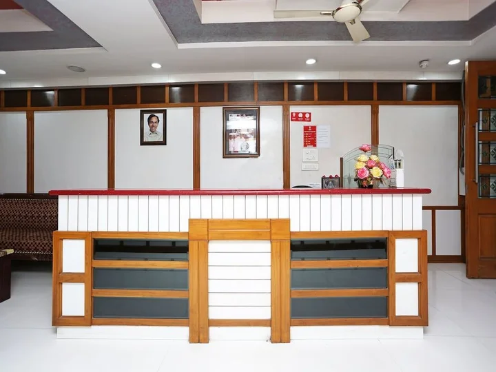 Хидерабад: OYO 1108 Hotel Saraswathi Residency
