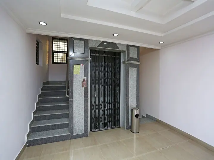 Хидерабад: OYO 1108 Hotel Saraswathi Residency