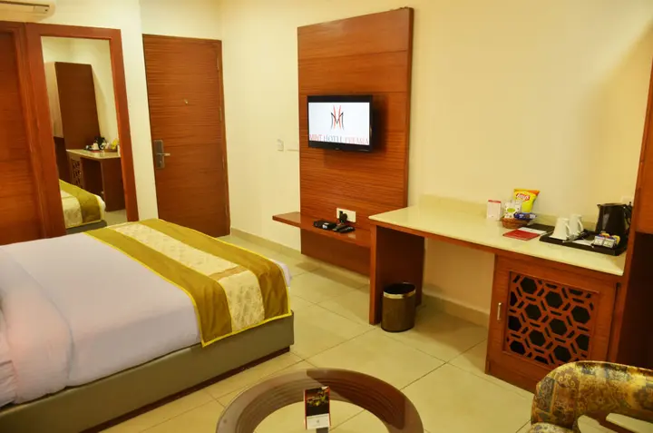 Зиракпур: Mint Hotel Premia