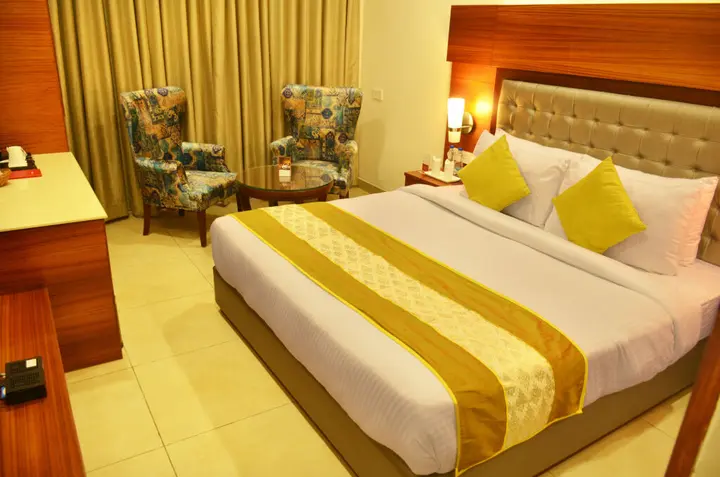 Зиракпур: Mint Hotel Premia