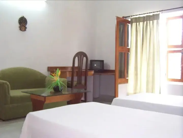 Кхаджурахо: Hotel Surya