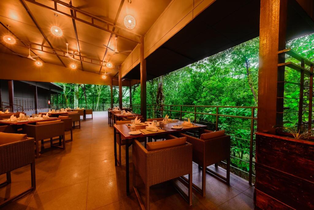 Султан-Батери: Wayanad Wild Rainforest lodge by CGH Earth