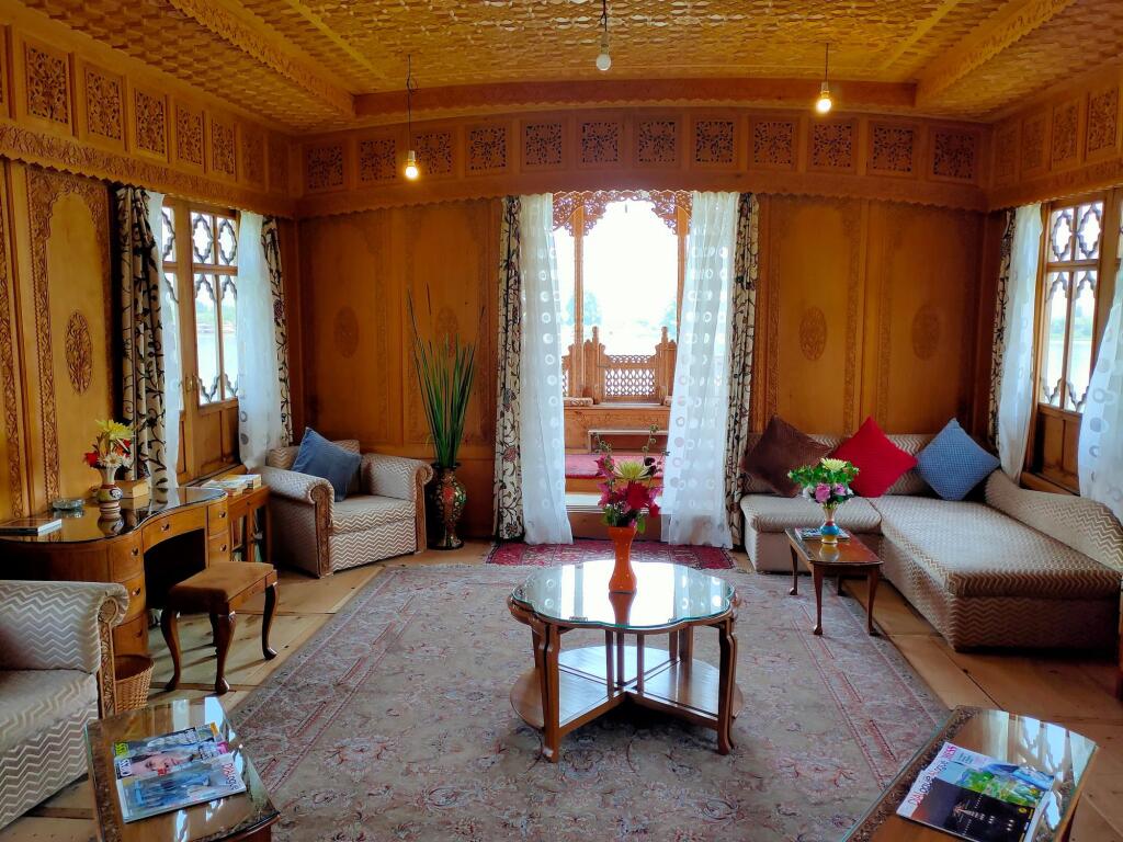 Шринагар: Khilona Group of Houseboat