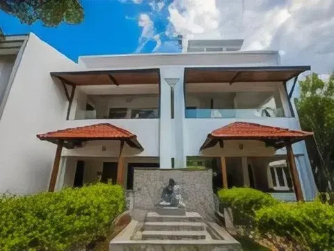 Соманур: Poppys Vista Hotel