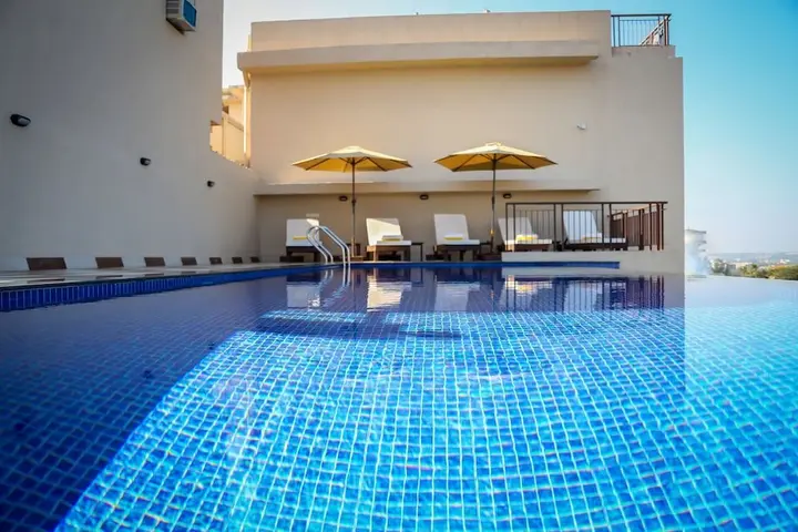Панаджи: SinQ Suites