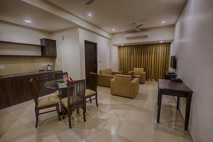 Панаджи: SinQ Suites