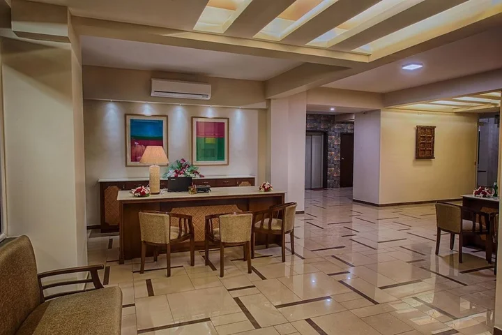 Панаджи: SinQ Suites