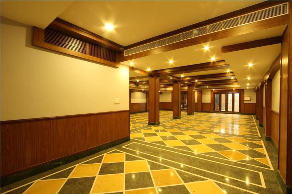 Коимбатур: Nahar Manchester Inn
