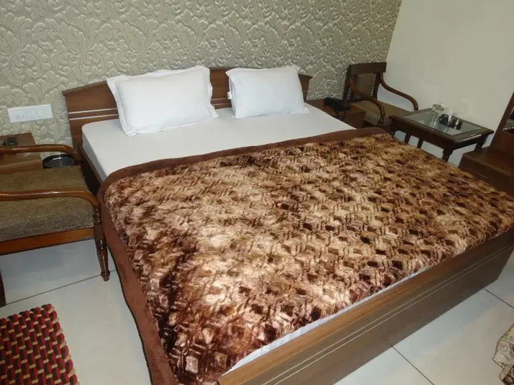 Чандигарх: The Shradha Hotel