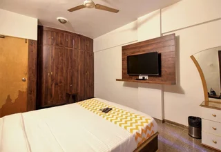 Мумбаи: FabHotel Swamini Niwas Malad East