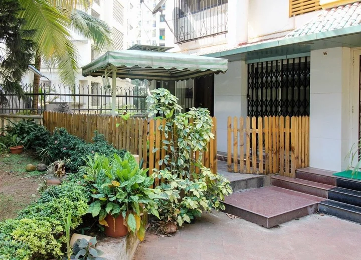 Мумбаи: FabHotel Swamini Niwas Malad East