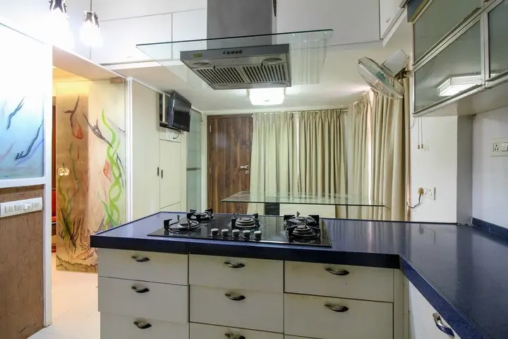 Мумбаи: FabHotel Swamini Niwas Malad East